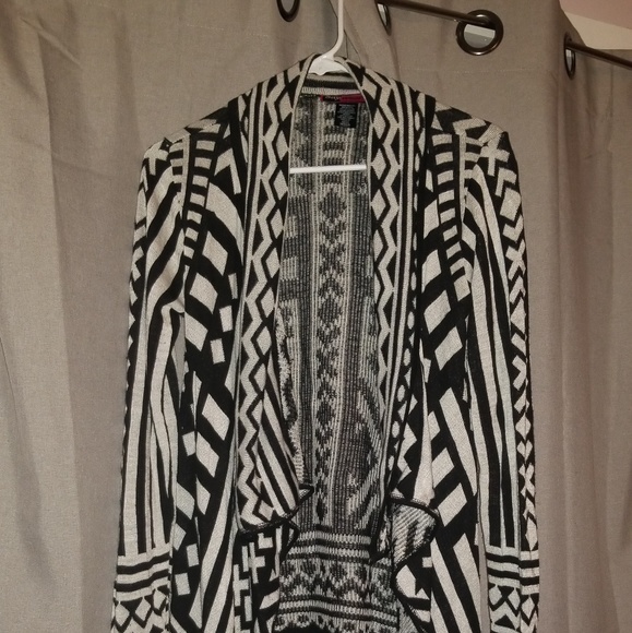 Patterned cardigan - Picture 1 of 3